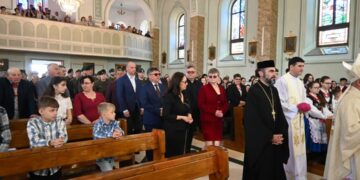 „Împărțirea cu Oul Sfințit” – o sărbătoare a tradiției și credinței pentru comunitatea poloneză din Bucovina